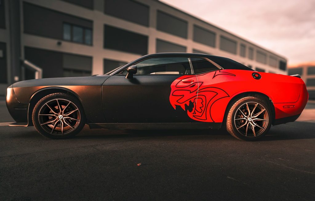 how to market a vehicle wrapping business